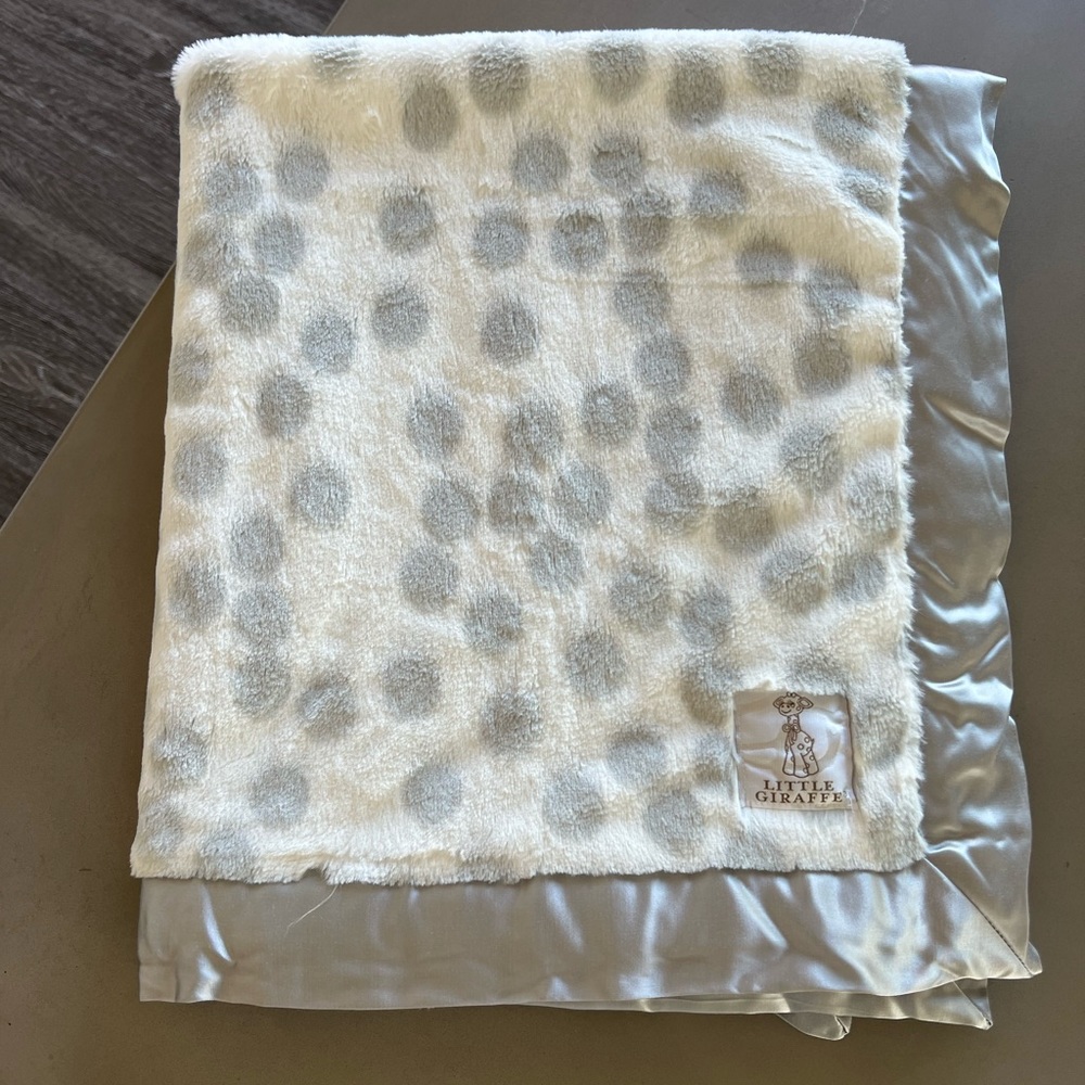 Luxe Little Giraffe Blanket